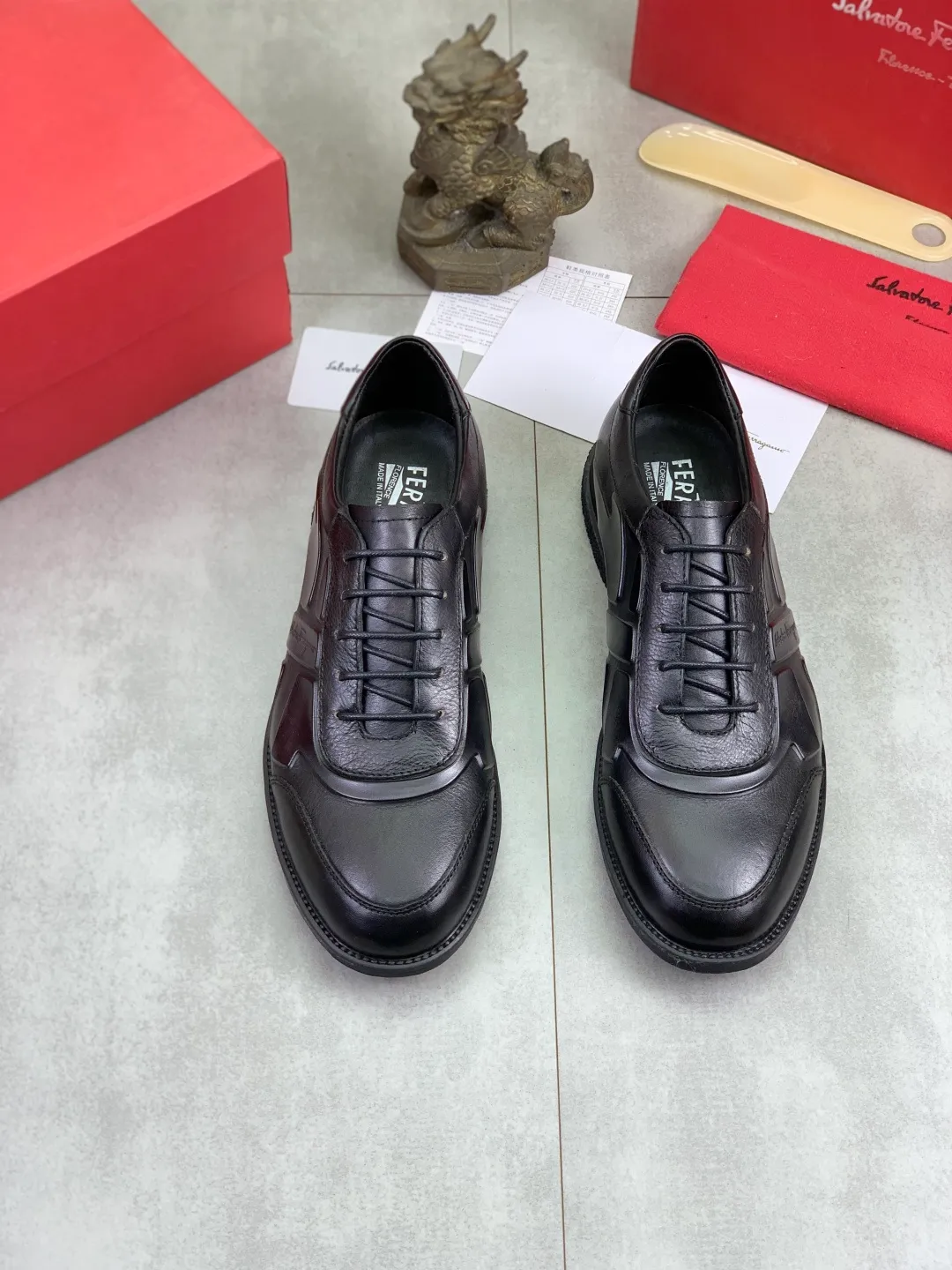 Men's Men's Shoes P560💰[New Style] Water-dyed Niuli 🆘[Salvatore Ferragamo] Ferragamo's latest casual business leather shoes for men! Listed simultaneously! The fabric is made of specially imported original calfskin, the lining is made of imported water-dyed cowhide, and the original combination outsole is absolutely luxurious and leads the fashion trend. Matching code: 39-44 (45 customized) 5️⃣ colors available